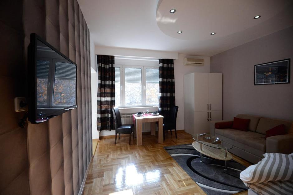 Apartamento Politika Belgrado Exterior foto