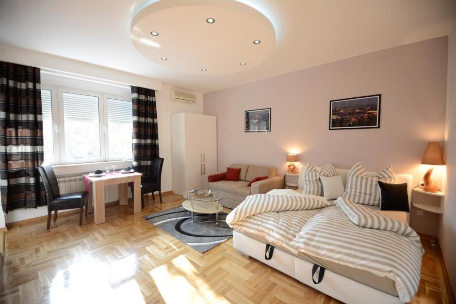 Apartamento Politika Belgrado Exterior foto